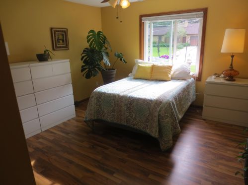 430 Oakleigh Rd, Grand Rapids MI 49504-4605 exterior