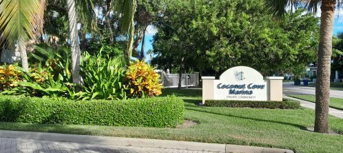 1572 Island Cove Rd, Fort Pierce, FL 34949-3583