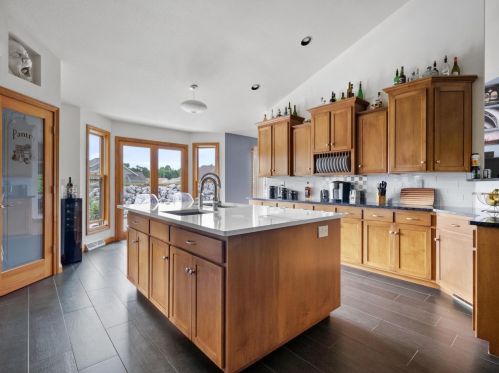 4709 Veranda Ct, Manitowoc WI 54220-8358 exterior