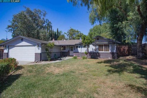 5051 Netto Dr, Concord, CA 94521-2240