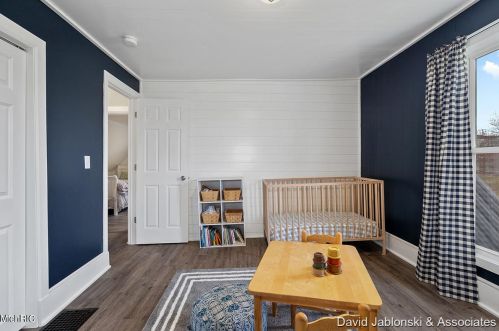 522 Bridge St, Belding MI  48809-1208 exterior