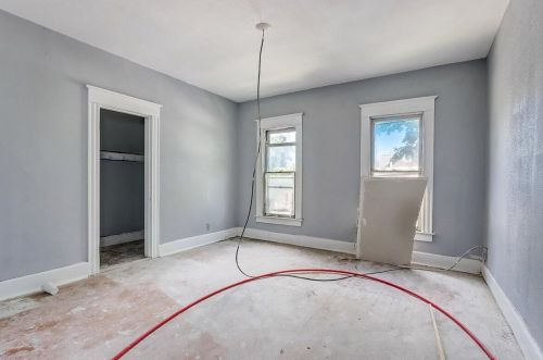 2443 Oakland Ave, Milwaukee WI  53211-4335 exterior