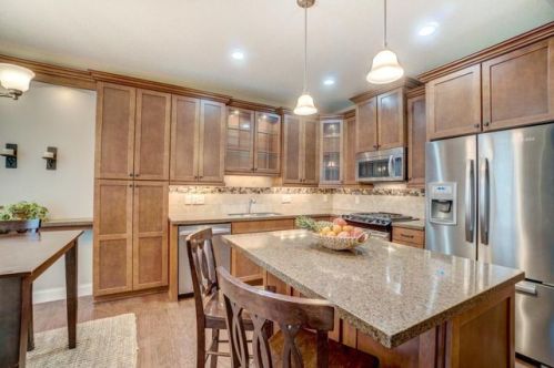 3165 Countryside Ave, Saint Paul, MN 55129-7832