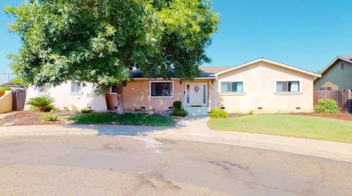 1925 Clemson Ct, Turlock, CA 95382-1813
