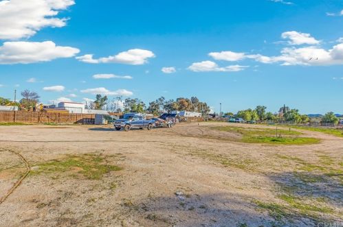 19915 Mariposa Ave, Riverside CA 92508-9613 exterior