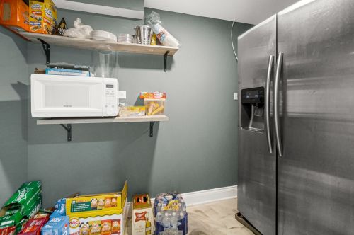 11817 Ashland Ave, Chicago IL 60643-5436 exterior