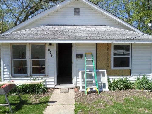 437 Olive St, Spring Bluff, MO 63080-1658