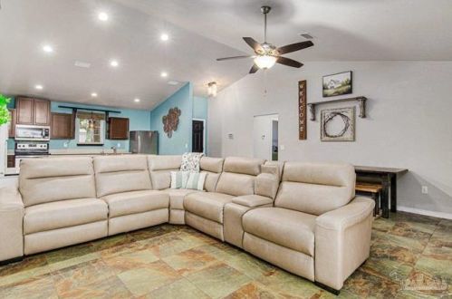 3906 Jarrett St, Milton FL  32571-2426 exterior