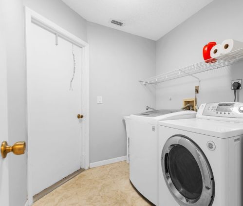 7279 Le Chalet Blvd, Boynton Beach FL 33472-5035 exterior