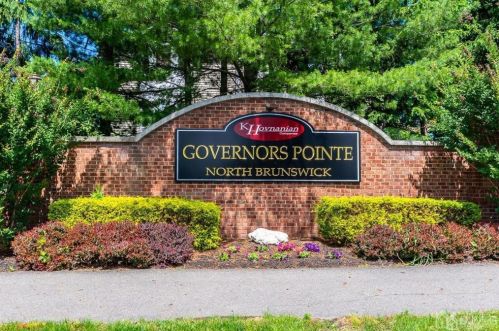 353 Wimbeldon Ct, New Brunswick NJ  08902-4230 exterior