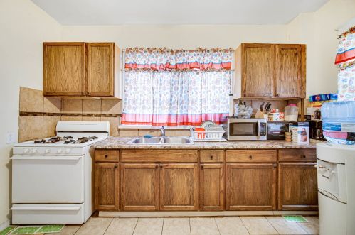 8956 Aberdeen St, Chicago IL 60620-3547 exterior