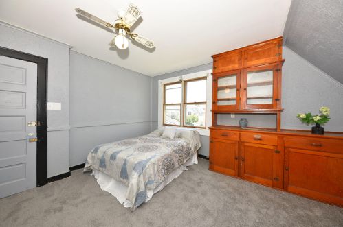 3257 Booth St, Milwaukee WI 53212-2135 exterior