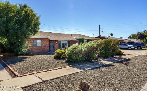 6318 Julia St, Tucson, AZ 85710-4641