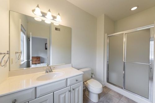 48 Mallard Dr, Pittsburgh PA 15238-1131 exterior