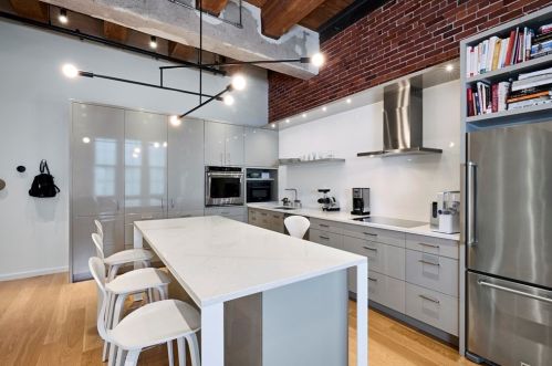 319 A St, Boston, MA 02210-1611