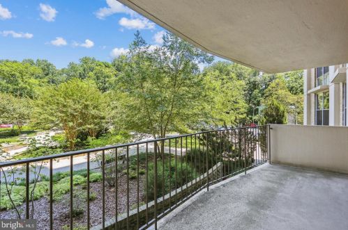 9039 Sligo Creek Pkwy, Silver Spring MD  20901-3301 exterior