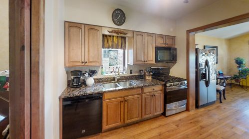 3622 Nordica Ave, Chicago IL 60638-3111 exterior