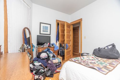 3746 Magnolia Ave, Chicago IL 60626-5305 exterior