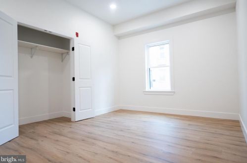 1500 Dickinson St, Philadelphia PA 19146-4757 exterior