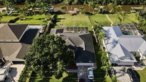 119 Royce Ave, Fort Pierce FL 34983-1238 exterior