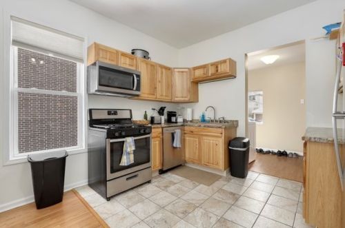 2639 Armitage Ave, Chicago IL 60707-3320 exterior