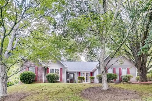 2884 Hickory Run Cir, Duluth, GA 30096-7406