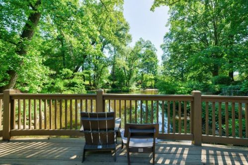 530 Deering Rd, Atlanta GA 30309-2267 exterior