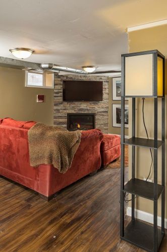 1657 Charles Ave, Saint Paul MN 55104-2226 exterior