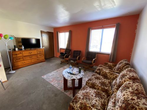 6257 Nebraska Ave, Milwaukee WI 53220-1961 exterior