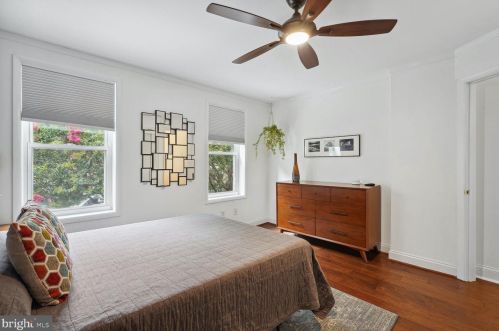 819 9th St, Washington DC  20002-3731 exterior