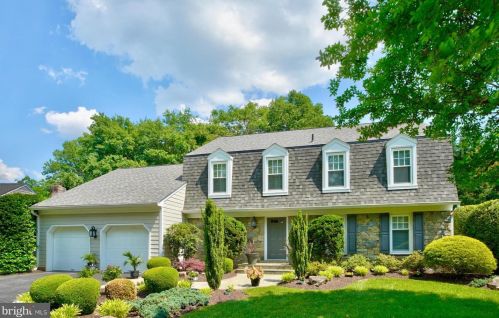 1006 Farm Haven Dr, Rockville, MD 20852-4244