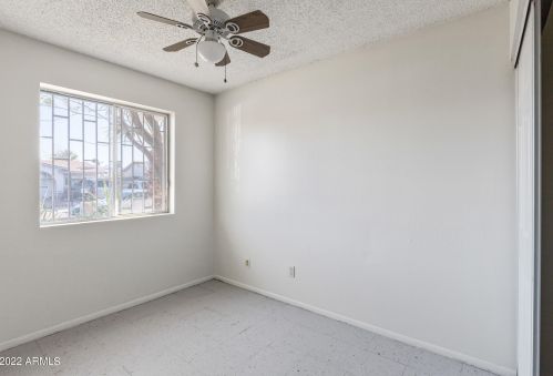 2502 58 Ln, Phoenix AZ 85035-1733 exterior