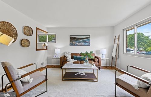 4121 Taney Ave, Alexandria, VA 22304-2440