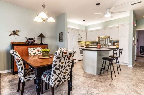 5473 Congress Ave, Madison WI 53718-2214 exterior