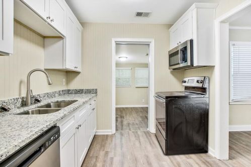 1372 Forrest Ave, Atlanta GA  30344-2767 exterior