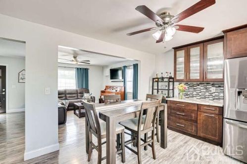 383 Remsen Ave, Avenel NJ 07001-1256 exterior