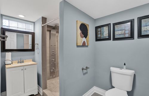 9152 Un Ave, Chicago IL 60609-5235 exterior