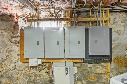 22 Dean St, Woonsocket RI  02895-1314 exterior