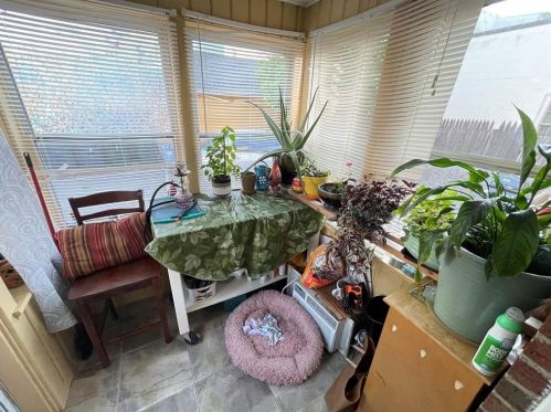 14 Lancashire St, Providence RI 02908-1611 exterior