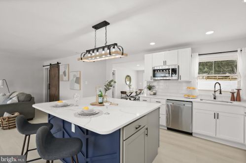 2202 Arden Dr, Fallston MD 21047-1402 exterior