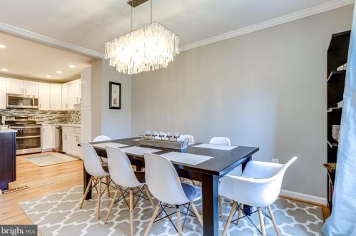 5819 Tudor Ln, Rockville MD 20852-2852 exterior