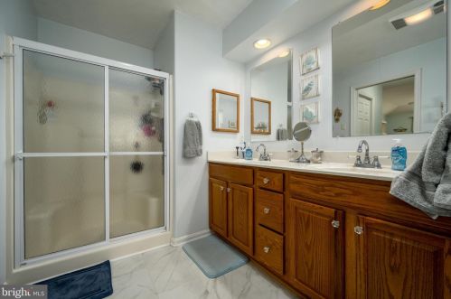 237 Lakeside Dr, Lewes DE 19958-8993 exterior