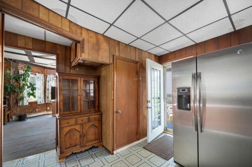 203 Sunnyside Ave, Woonsocket RI 02895-5103 exterior