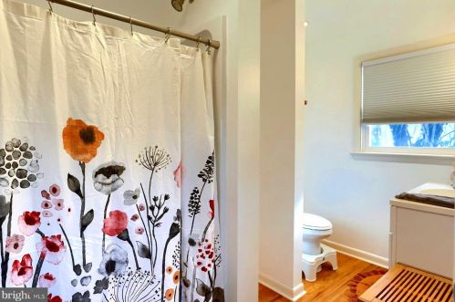 1131 Hermosa Ave, Lancaster PA 17601-1526 exterior