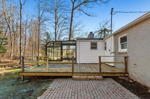 15 Shenandoah Cres, Wharton NJ  07885-2910 exterior