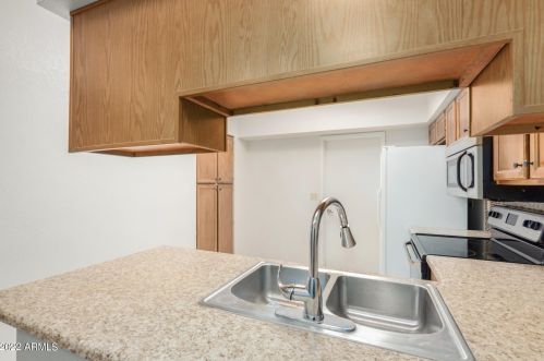 4042 Alta Mesa Ave, Phoenix AZ 85044-1734 exterior