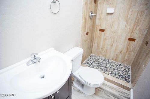 1627 Carter Rd, Phoenix AZ  85041-6620 exterior