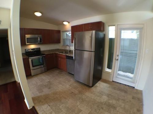 2706 Cole St, Austin, TX 78705-3446