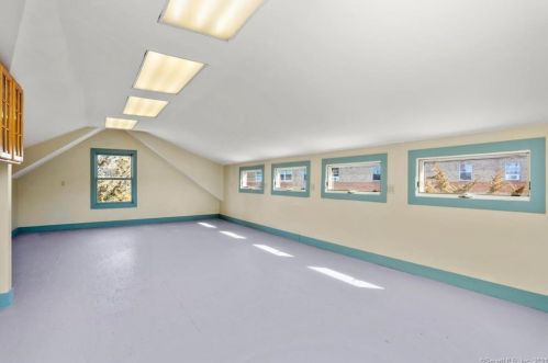 34 Nells Rd, Milford CT 06460-5444 exterior