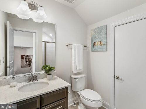 3143 Ft Lincoln Dr, Washington DC 20018-4311 exterior